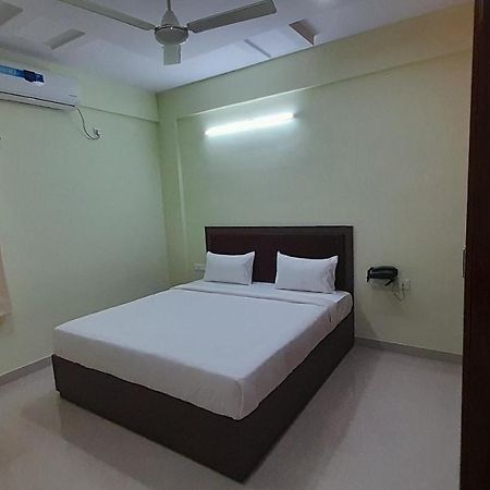 Redkey Inn Airport Bangalore Eksteriør bilde