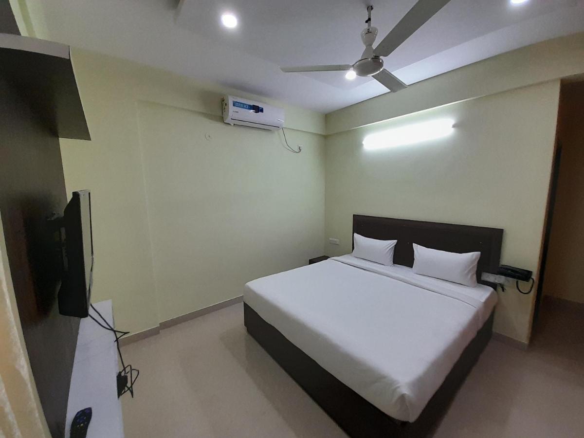 Redkey Inn Airport Bangalore Eksteriør bilde